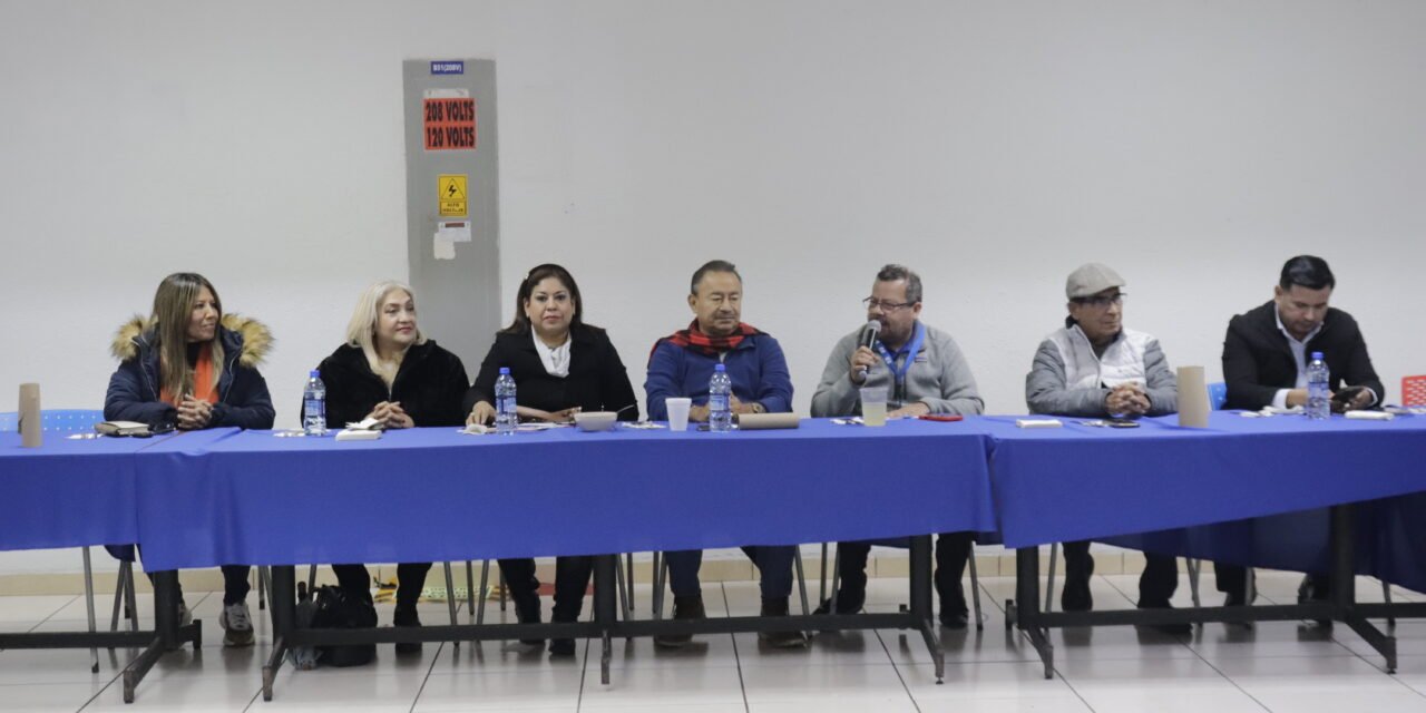 COMPAÑEROS Y DIRECTIVOS DE LA EMPRESA PUERTAS Y VIDRIOS PLANTA 1 Y 2 SE REUNIERÓN CON REGIDORES
