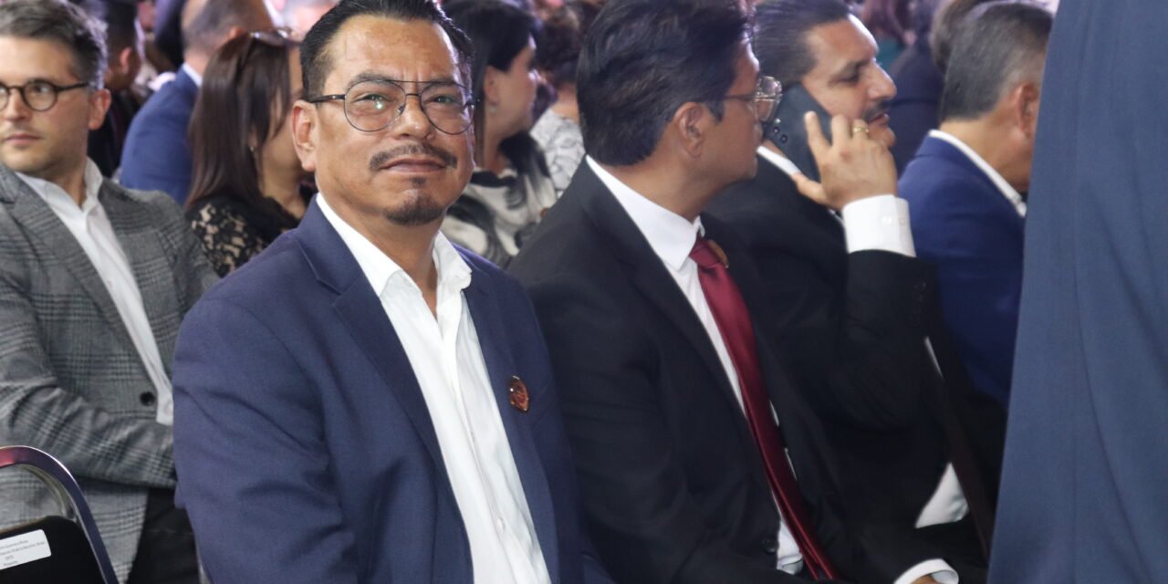 SECTOR OBRERO PRESENTE EL SEGUNDO INFORME DE GOBIERNO
